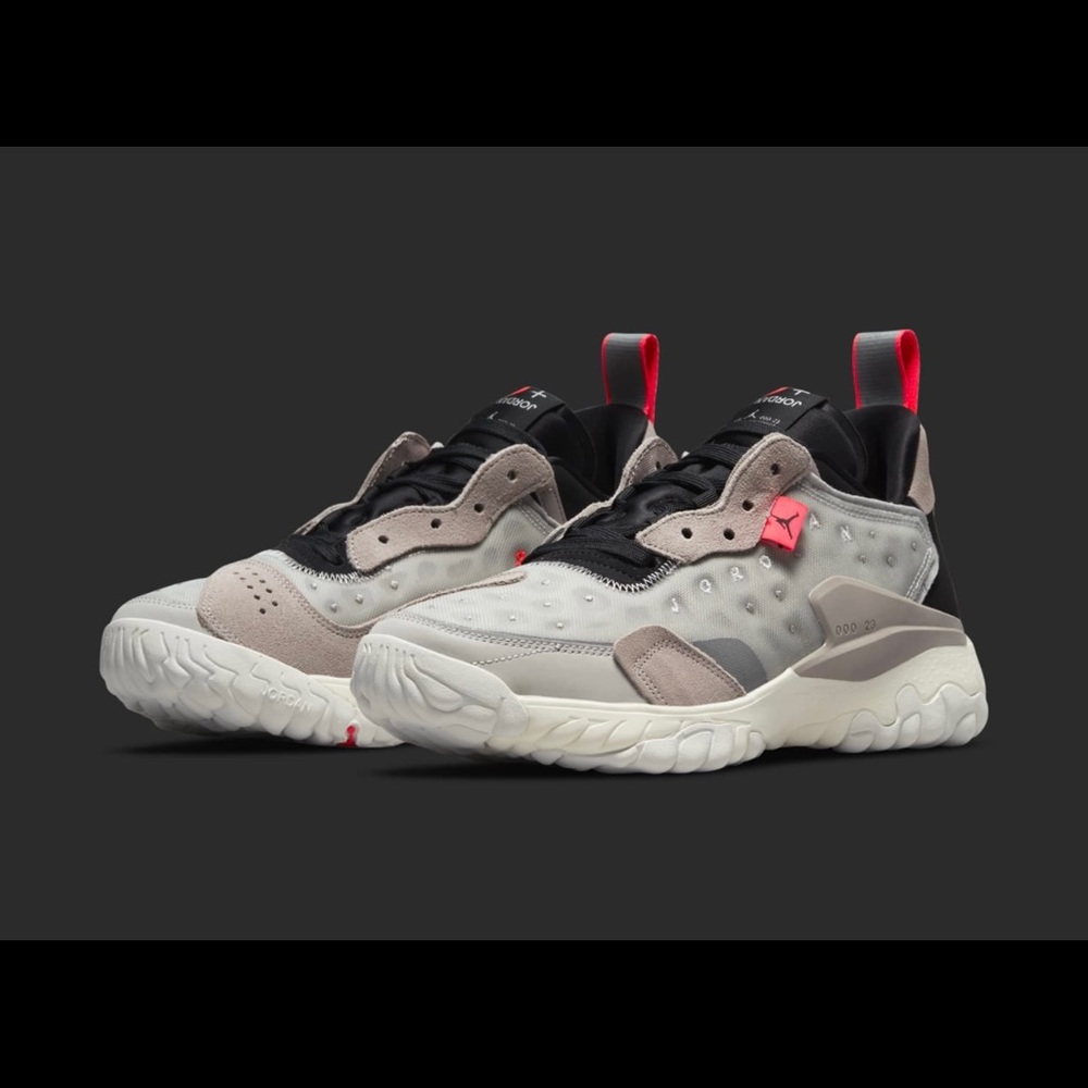 JORDAN DELTA 2 GREY FOG Size: M 12 / W 13.5.